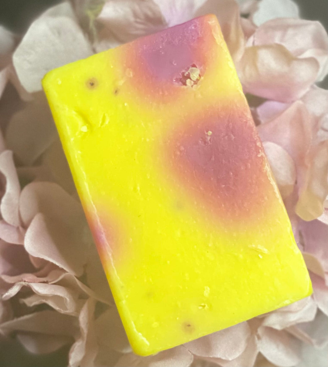What is it: A super hydrating soap with a great lather with a rich combination of shea butter and coconut nut oil.